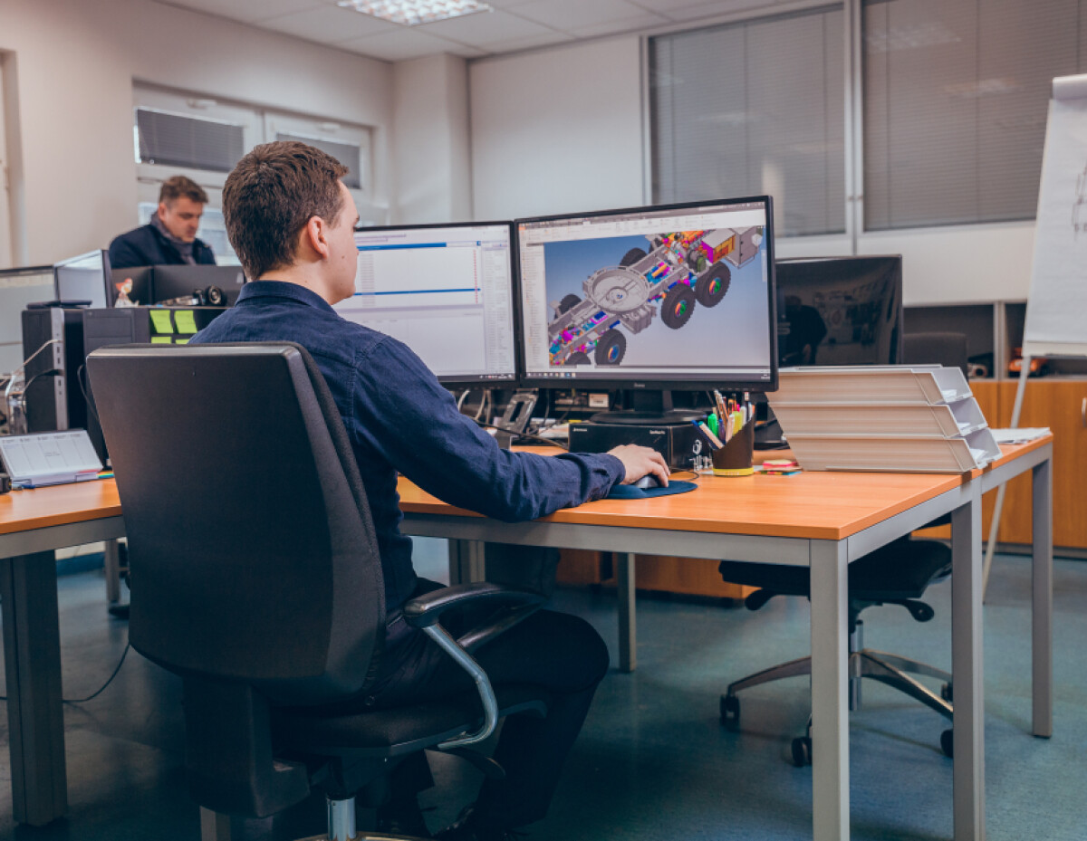 Programátor Win / Linux aplikací – senior